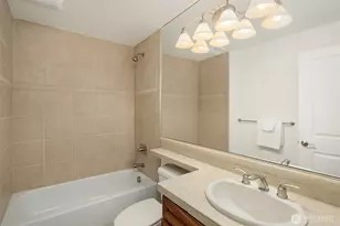 9750 SE 5th St, Bellevue, WA 98004 - Photo 37