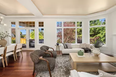 9750 SE 5th Street, Bellevue, WA 98004 - Photo 7