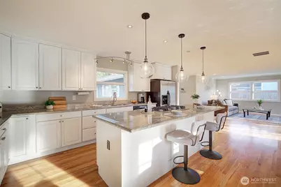 15023 Simonds Road NE, Kenmore, WA 98028 - Photo 9