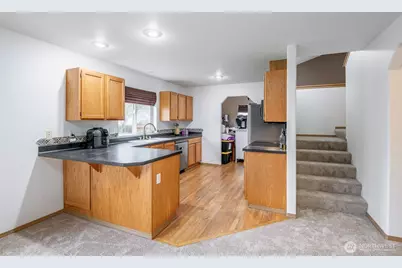 11008 184th Avenue, Bonney Lake, WA 98391 - Photo 7