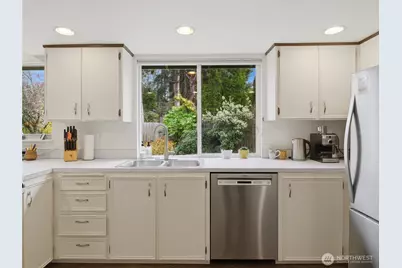 2548 Smithers Avenue S, Renton, WA 98055 - Photo 11