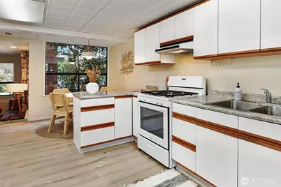 14727 SE 145th Place, Renton, WA 98059 - Photo 31