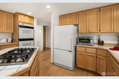 2122 221st Place NE, Sammamish, WA 98074 - Photo 11