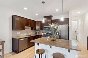 129 164th Pl SE, Bothell, WA 98012 - Photo 3