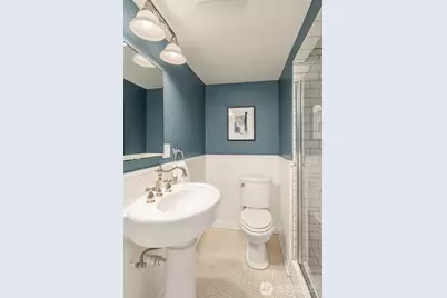 5260 18th Avenue NE, Seattle, WA 98105 - Photo 31