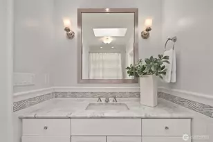 364 Highland Dr, Seattle, WA 98109 - Photo 31