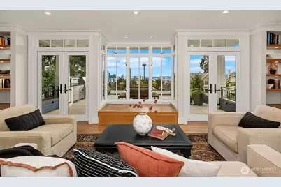 364 Highland Drive, Seattle, WA 98109 - Photo 15