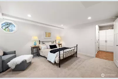 1035 NE 100th Street, Seattle, WA 98125 - Photo 17