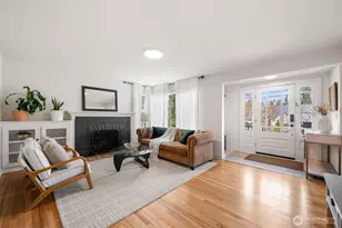 1035 NE 100th St, Seattle, WA 98125 - Photo 5