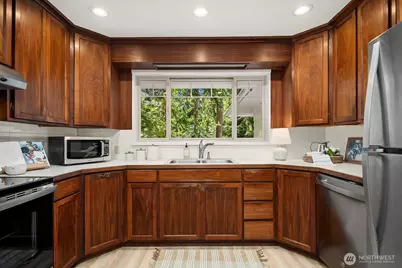 3057 241st Avenue SE, Sammamish, WA 98075 - Photo 13