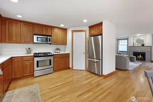 1118 NW 56th St, Seattle, WA 98107 - Photo 7