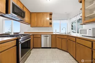 1924 5 St SE, Puyallup, WA 98372 - Photo 9