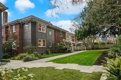 360 Highland Drive, Seattle, WA 98109 - Photo 31