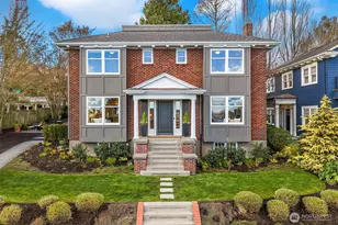 360 Highland Dr, Seattle, WA 98109 - Photo 1