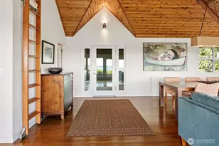 8032 SW 222nd Pl, Vashon, WA 98070 - Photo 9