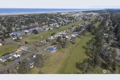 300 Octopus Avenue NE, Ocean Shores, WA 98569 - Photo 35
