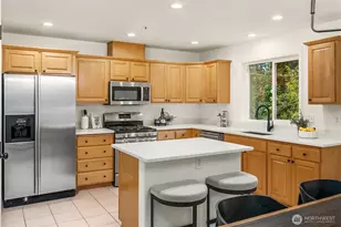 329 NE 185th St, Shoreline, WA 98155 - Photo 9