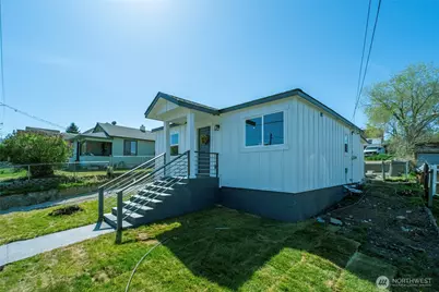 918 Cashmere Street, Wenatchee, WA 98801 - Photo 3