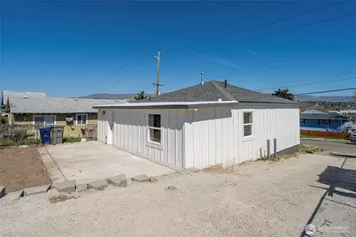 918 Cashmere Street, Wenatchee, WA 98801 - Photo 9
