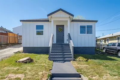 918 Cashmere Street, Wenatchee, WA 98801 - Photo 1