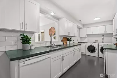 17004 11th Avenue NE, Shoreline, WA 98155 - Photo 9