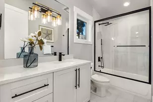 10931 NE 133rd St, Kirkland, WA 98034 - Photo 23