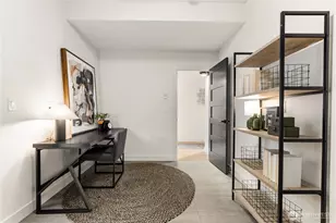 2560 30th Ave W, Seattle, WA 98199 - Photo 3