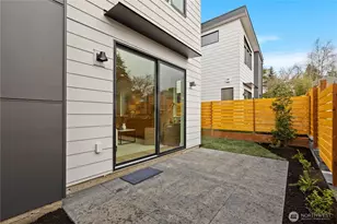 2560 30th Ave W, Seattle, WA 98199 - Photo 19