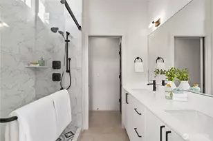 2562 30th Ave W, Seattle, WA 98199 - Photo 19