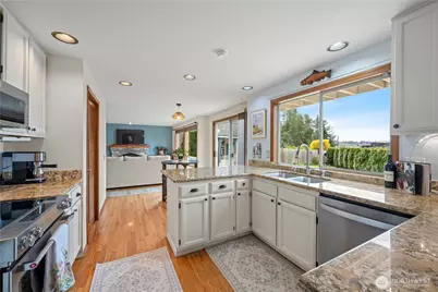 10516 Vernon Road, Lake Stevens, WA 98258 - Photo 9