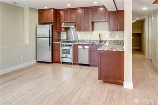 7929 Seward Park Ave S, Seattle, WA 98118 - Photo 17