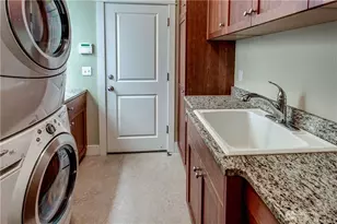 7929 Seward Park Ave S, Seattle, WA 98118 - Photo 9