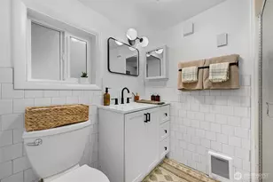 2562 Lake Whatcom Blvd, Bellingham, WA 98229 - Photo 19