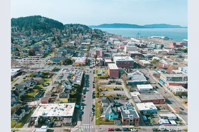 319 E Holly Street, Bellingham, WA 98225 - Photo 3