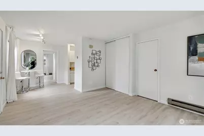 421 Wells Avenue S, Renton, WA 98057 - Photo 9