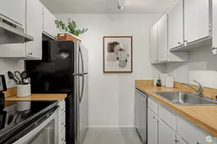 421 Wells Ave S, Renton, WA 98057 - Photo 23