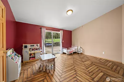 36421 80th Avenue E, Eatonville, WA 98328 - Photo 15