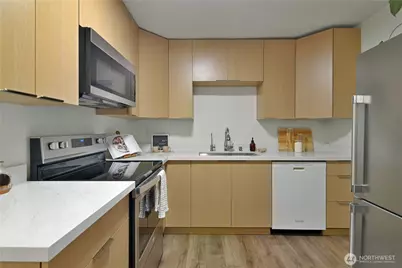 6236 137th Place NE #229, Redmond, WA 98052 - Photo 9