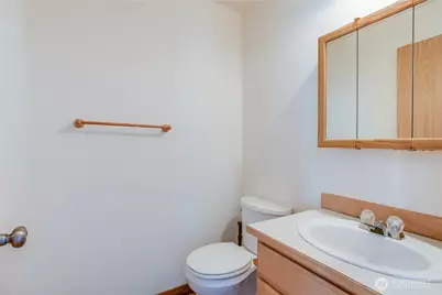 15890 Lakeview Avenue SE, Monroe, WA 98272 - Photo 17