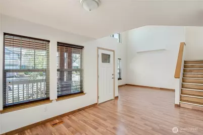 15890 Lakeview Avenue SE, Monroe, WA 98272 - Photo 7