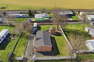 153 NW Quincy Pl, Soap Lake, WA 98851 - Photo 1