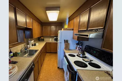 4942 Beacon Ave, Seattle, WA 98108 - Photo 7