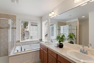 21813 38th Drive SE, Bothell, WA 98021 - Photo 11