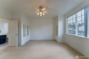 960 Lynnwood Ct SE, Renton, WA 98058 - Photo 11