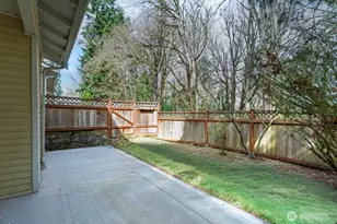 960 Lynnwood Ct SE, Renton, WA 98058 - Photo 9