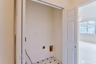 960 Lynnwood Ct SE, Renton, WA 98058 - Photo 21