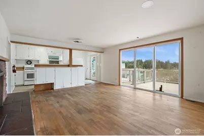 1682 NE Grandview Boulevard, Keyport, WA 98345 - Photo 11