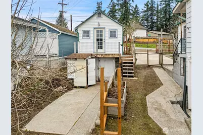 1682 NE Grandview Boulevard, Keyport, WA 98345 - Photo 37