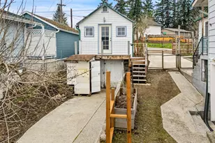 1682 NE Grandview Blvd, Keyport, WA 98345 - Photo 37