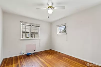 1682 NE Grandview Boulevard, Keyport, WA 98345 - Photo 3